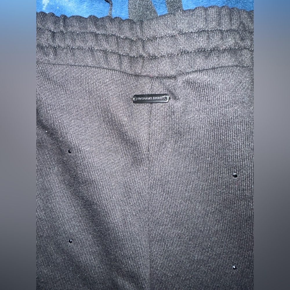NWT Victoria’s Secret Women’s Black Rhinestone Studded Jogger Sweatpants Size M - Picture 5 of 5